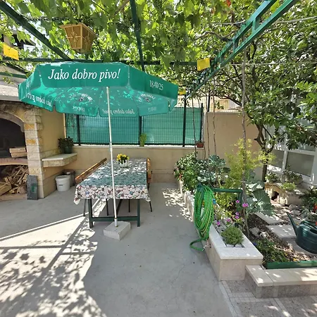 Cosy 1 Bedroom For 3 With Free Parking *