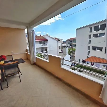 Cosy 1 Bedroom For 3 With Free Parking * Makarska