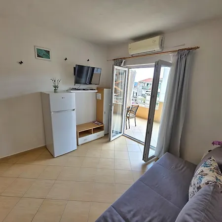 Cosy 1 Bedroom For 3 With Free Parking Apartment
