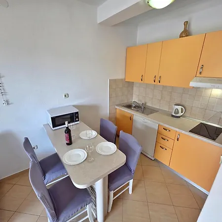 アパート Cosy 1 Bedroom For 3 With Free Parking マカルスカ