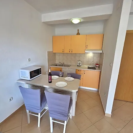 Cosy 1 Bedroom For 3 With Free Parking マカルスカ