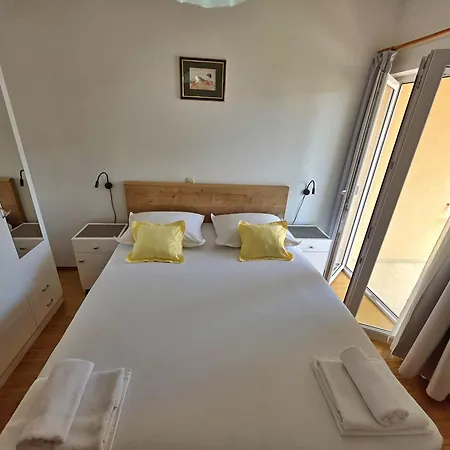 Cosy 1 Bedroom For 3 With Free Parking * Makarska