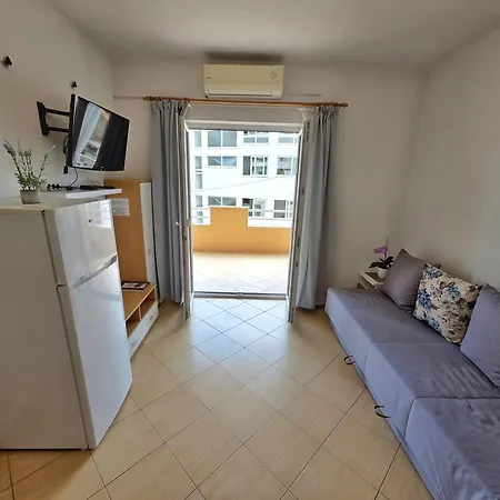 Cosy 1 Bedroom For 3 With Free Parking Apartment