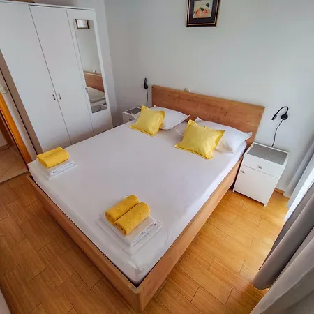 Cosy 1 Bedroom For 3 With Free Parking Makarská